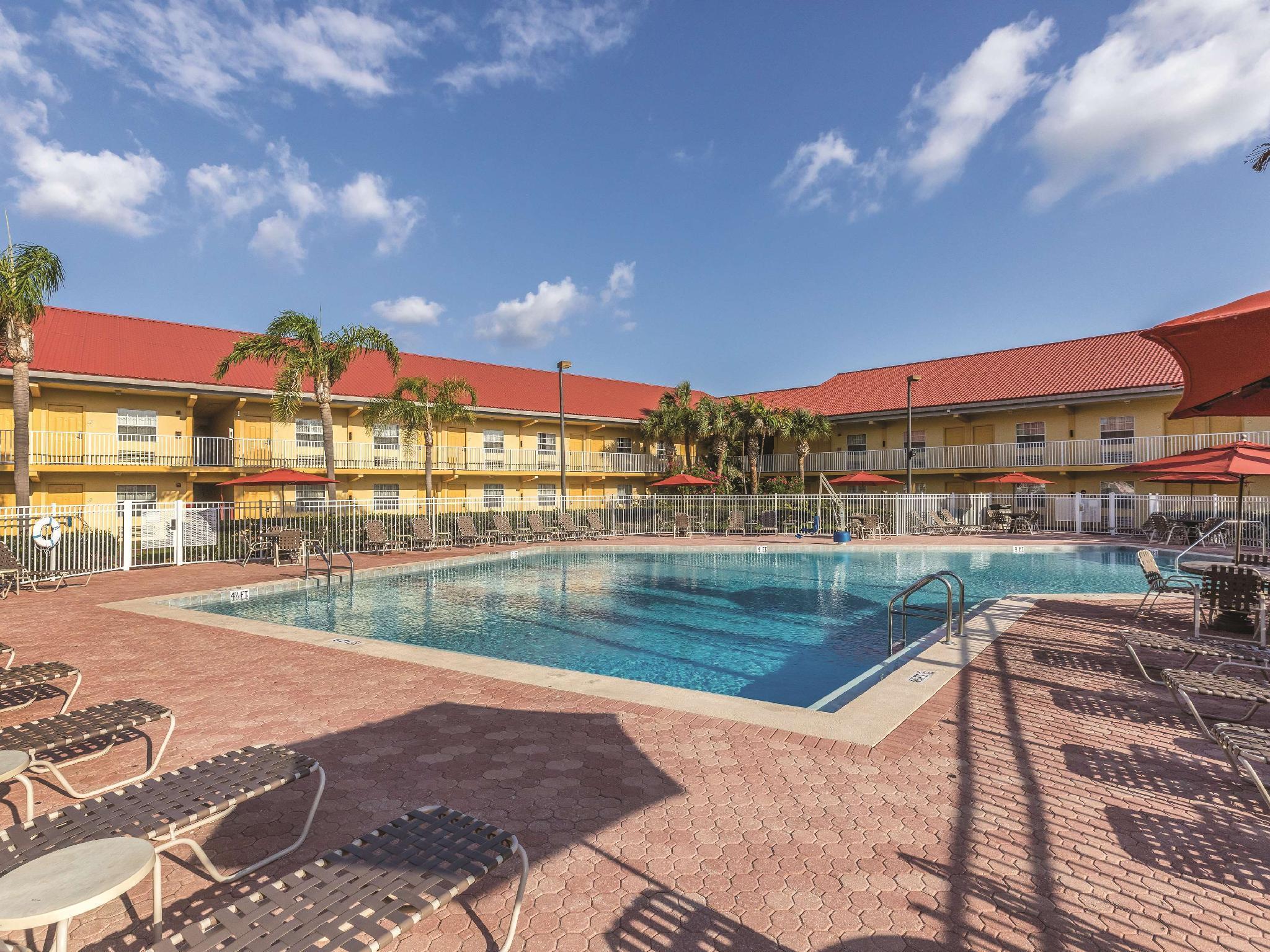 La Quinta Inn By Wyndham Cocoa Beach-Port Canaveral Exteriör bild
