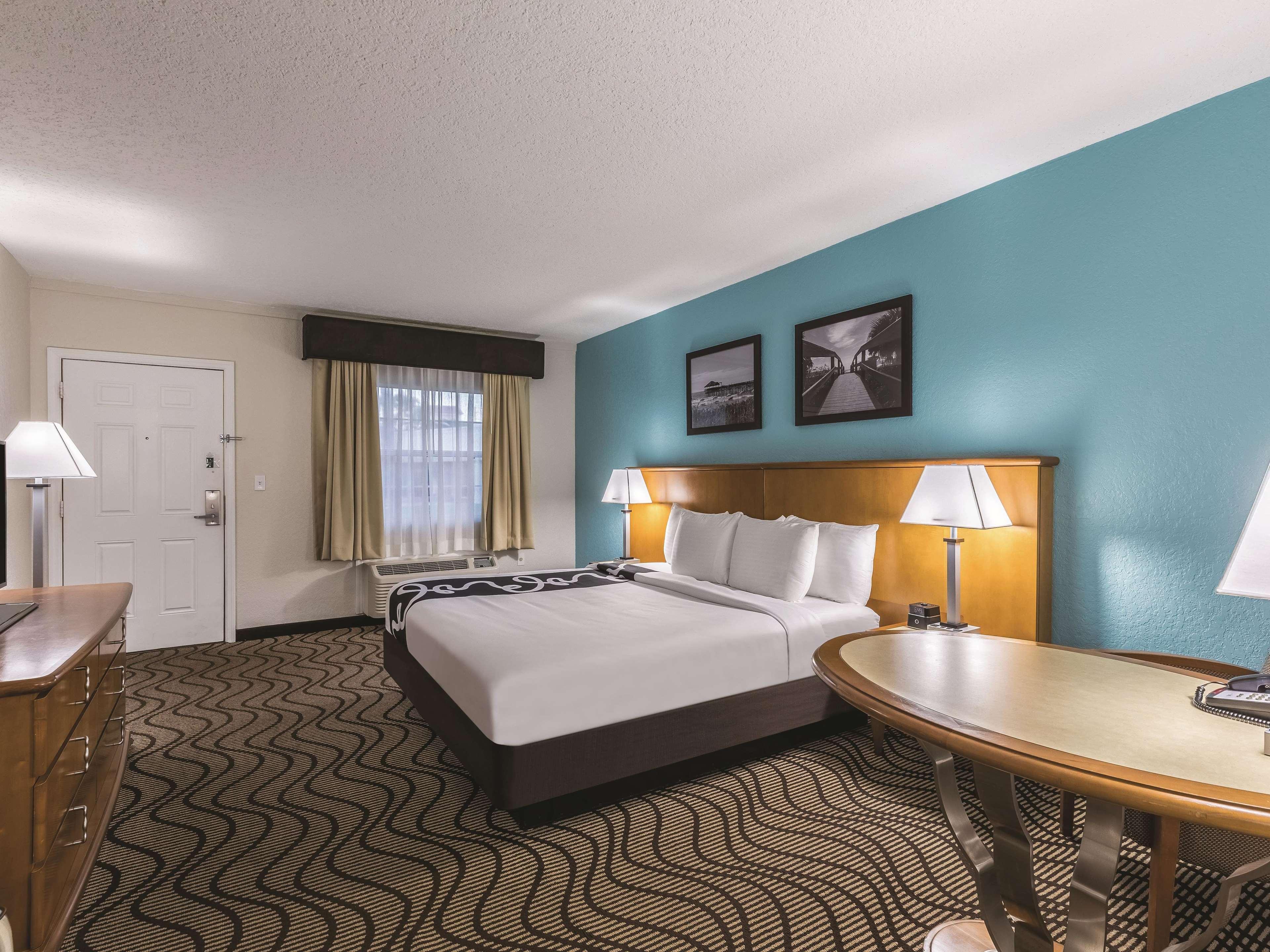 La Quinta Inn By Wyndham Cocoa Beach-Port Canaveral Exteriör bild