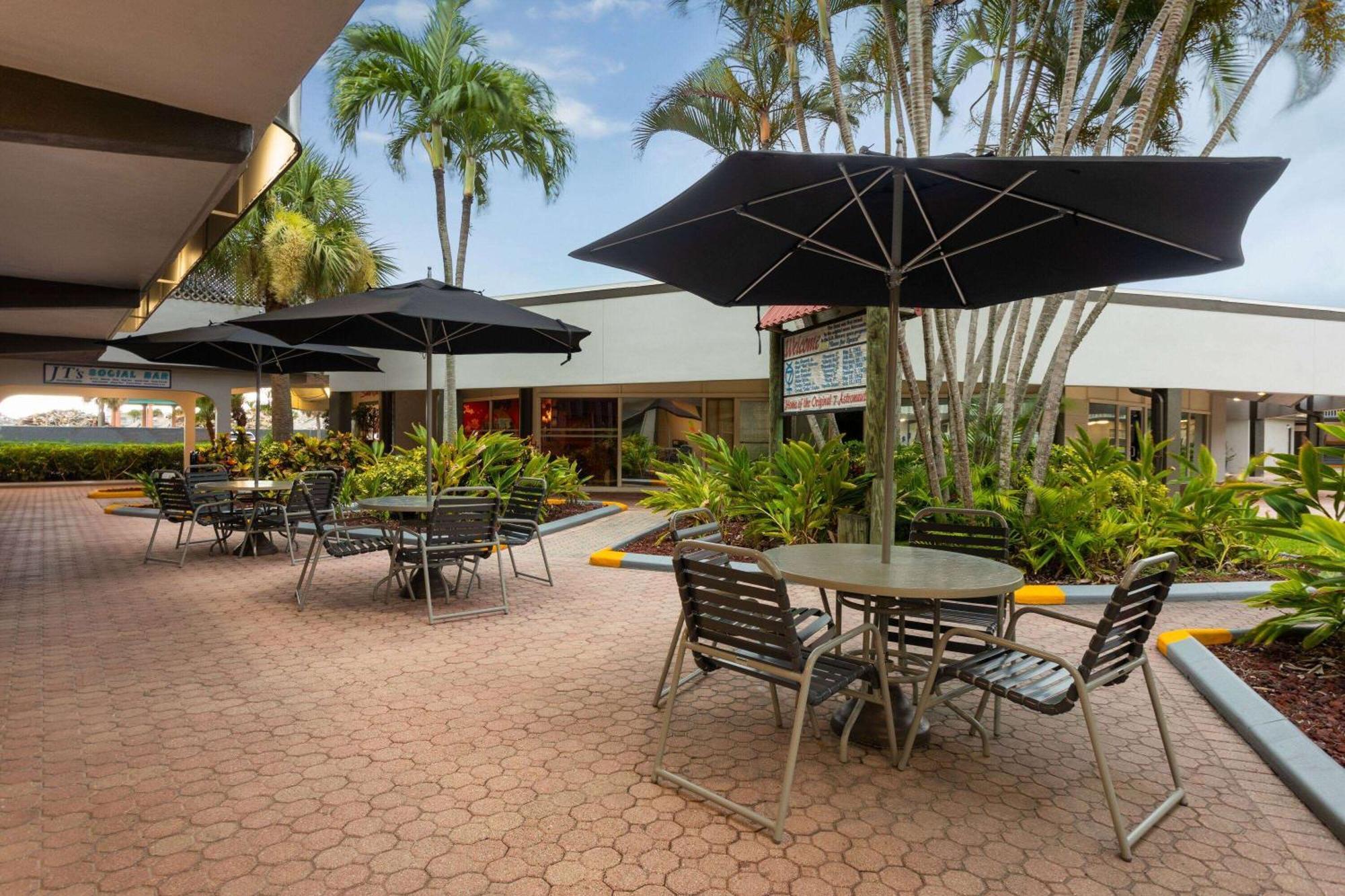 La Quinta Inn By Wyndham Cocoa Beach-Port Canaveral Exteriör bild