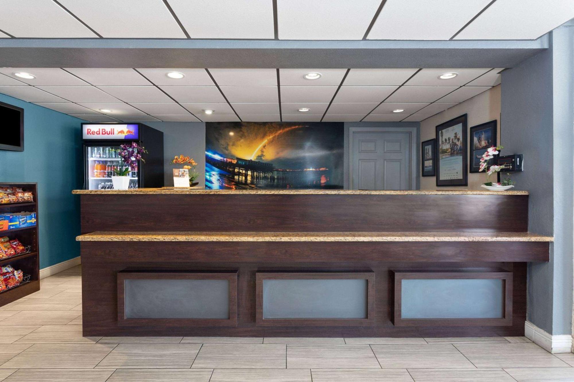 La Quinta Inn By Wyndham Cocoa Beach-Port Canaveral Exteriör bild